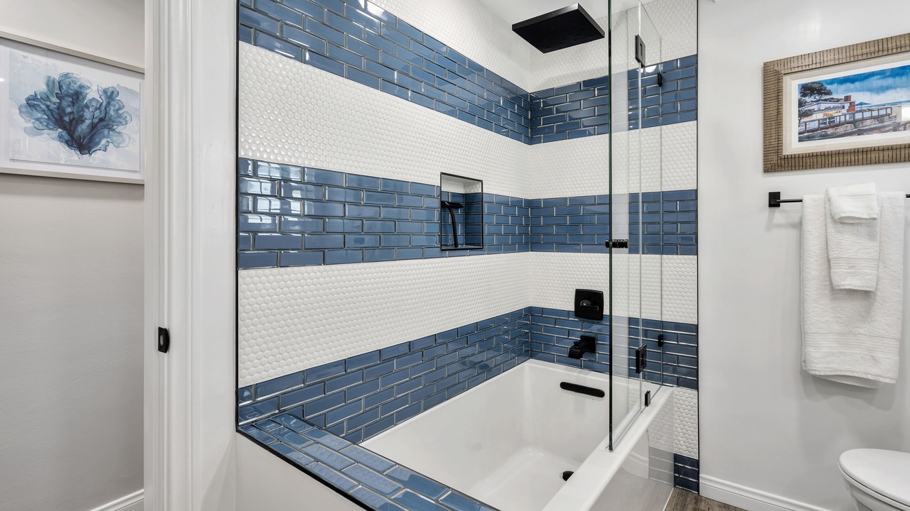 Photo of Bathroom in Balboa Island