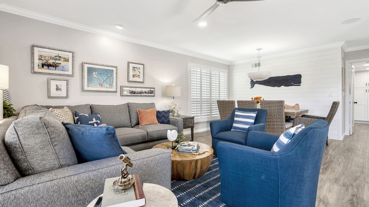 Photo of Livingroom in Balboa Island