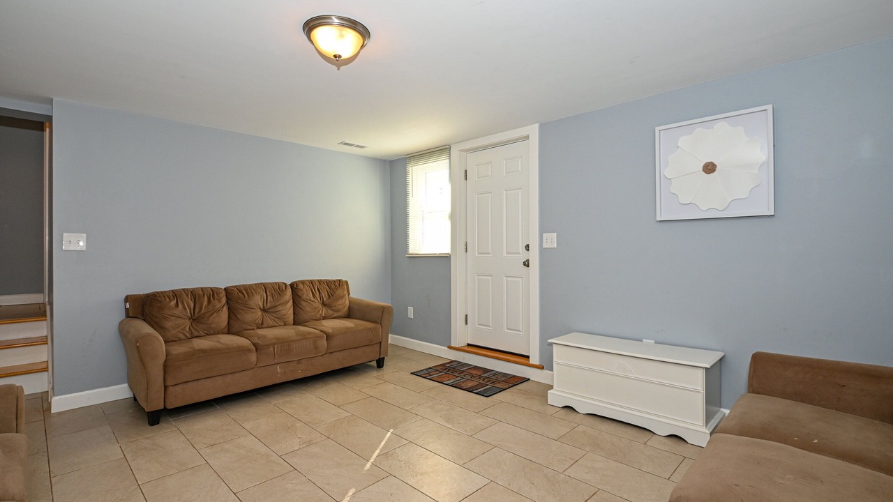 Photo of Livingroom in Revere