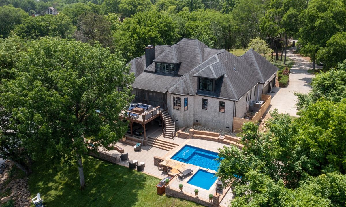 Photo of Others in Old Hickory