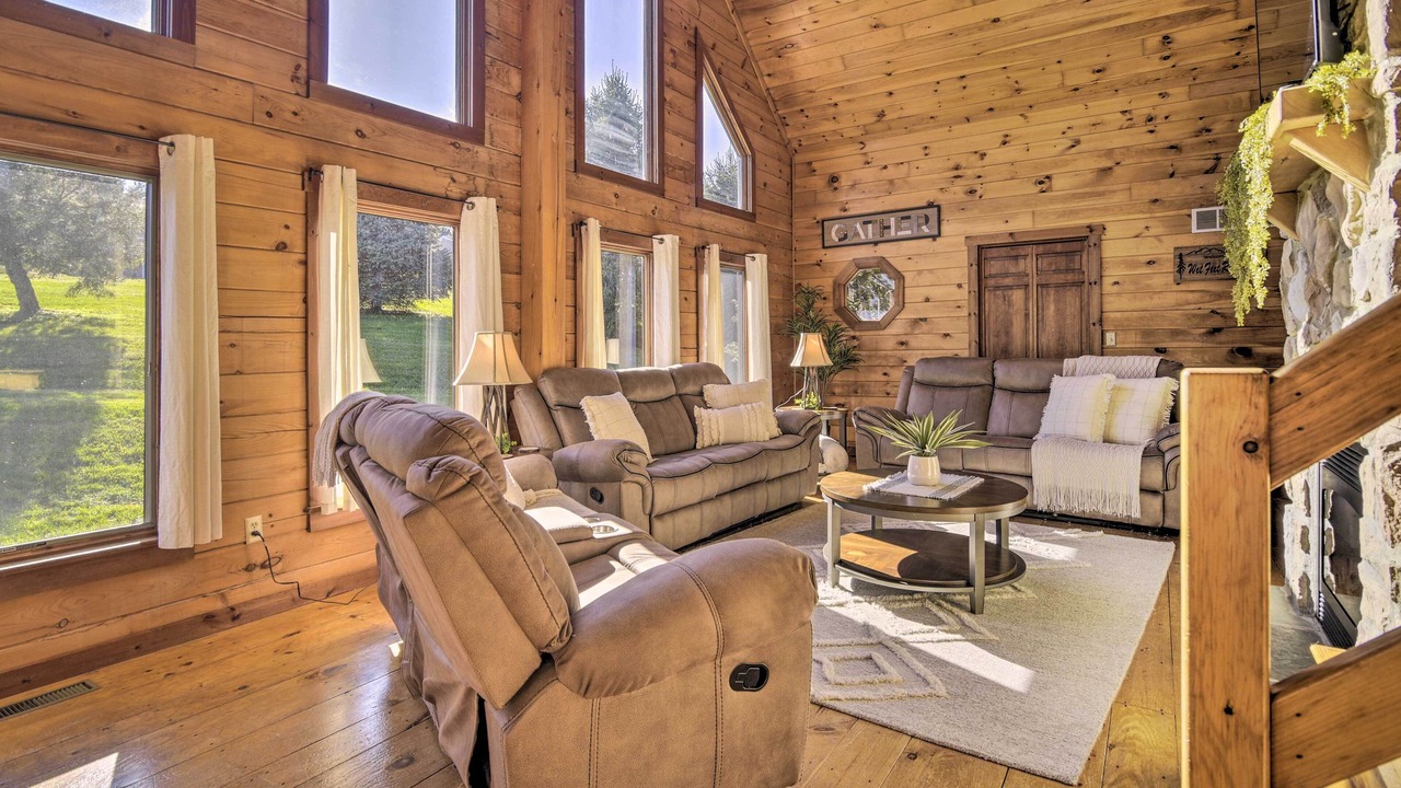 Photo of Livingroom in Mount Joy