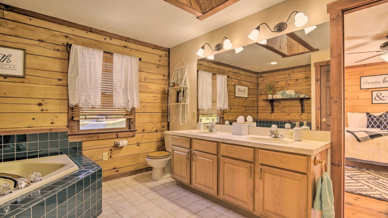 Photo of Bathroom in Mount Joy