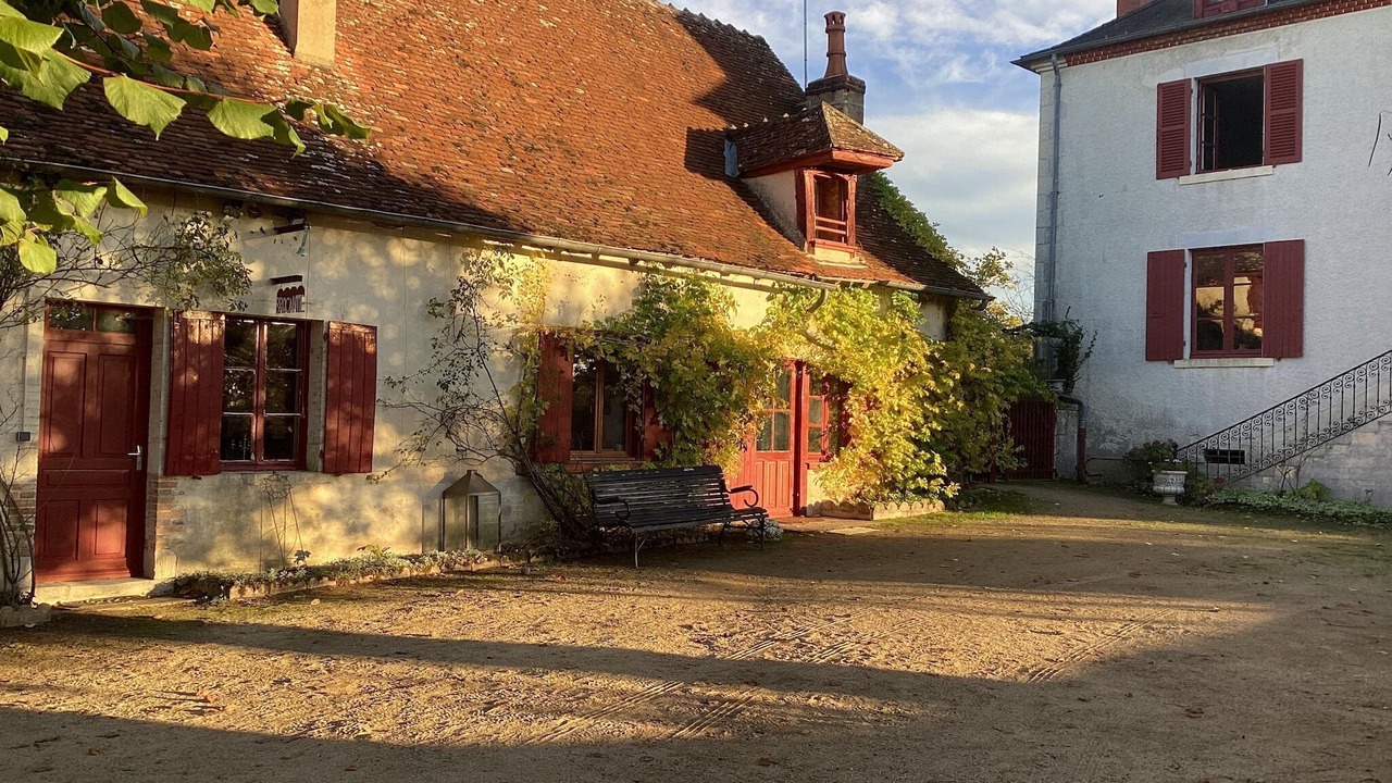 Photo of Outdoor in Le Veurdre