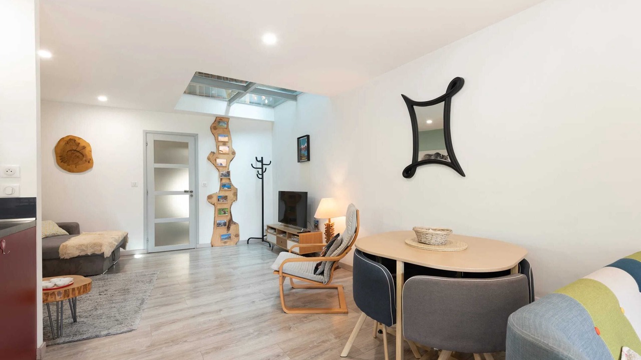 Photo of Livingroom in Guchan