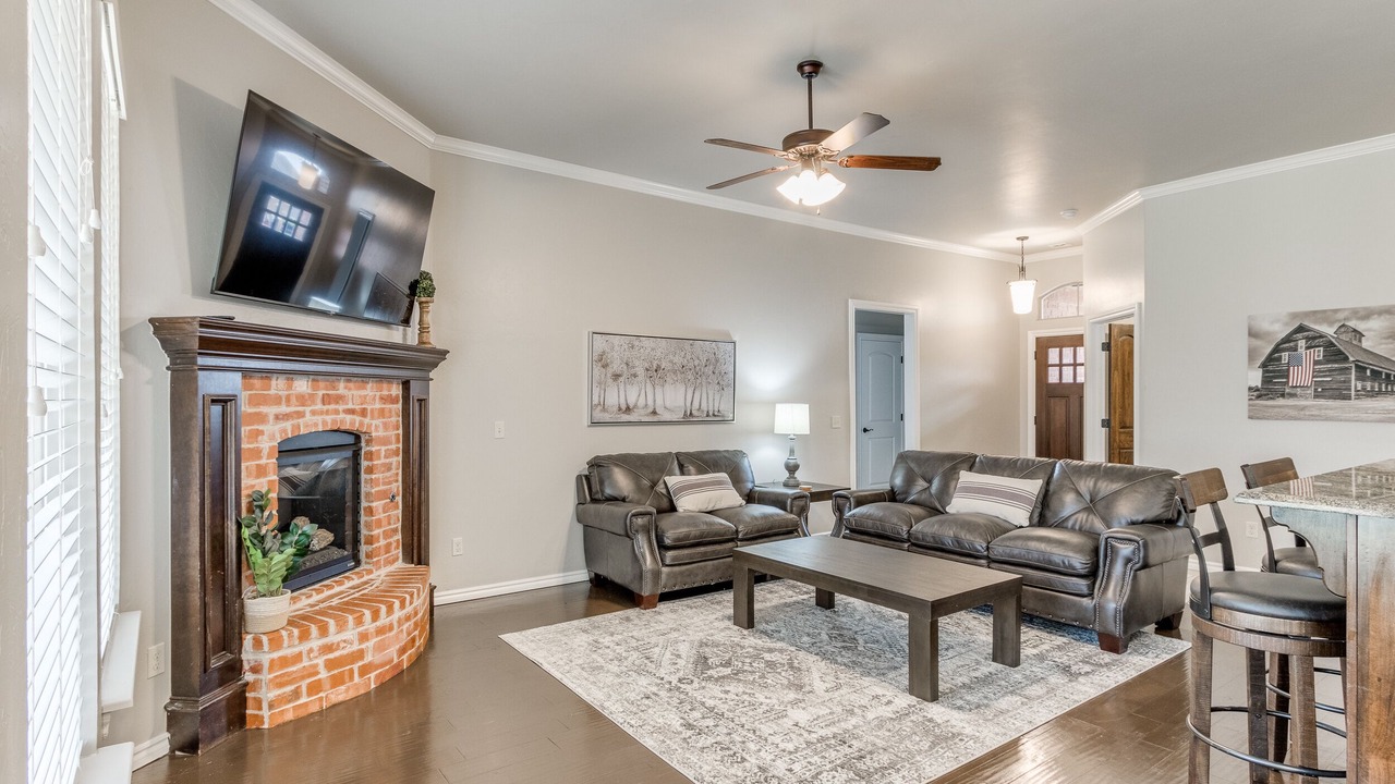 Photo of Livingroom in Yukon