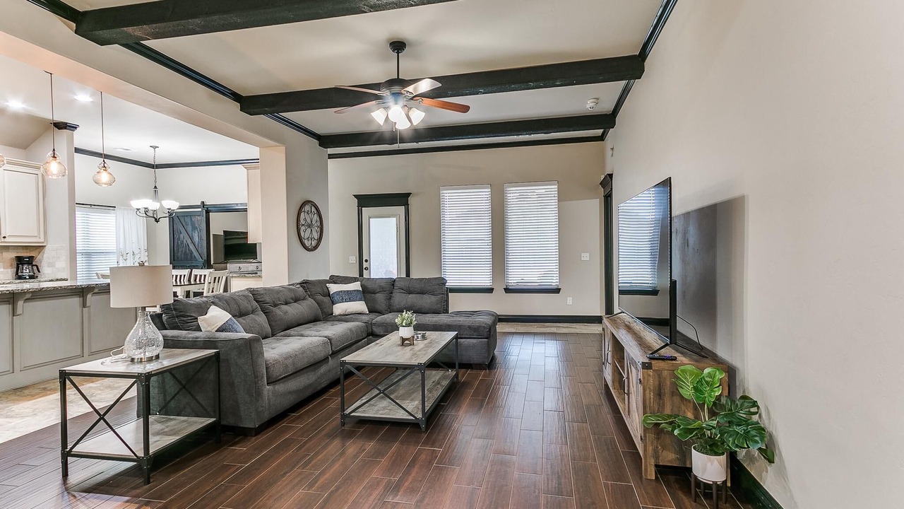 Photo of Livingroom in Edmond