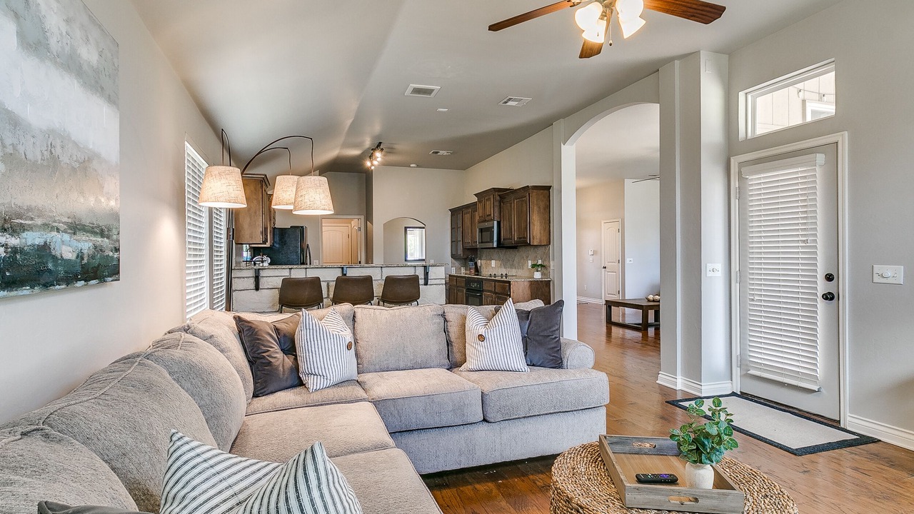 Photo of Livingroom in Edmond