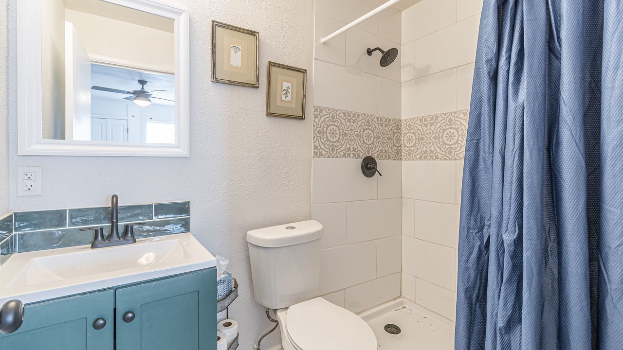 Photo of Bathroom in Mahncke Park