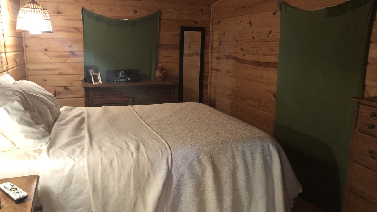 Photo of Bedroom in Hoyt