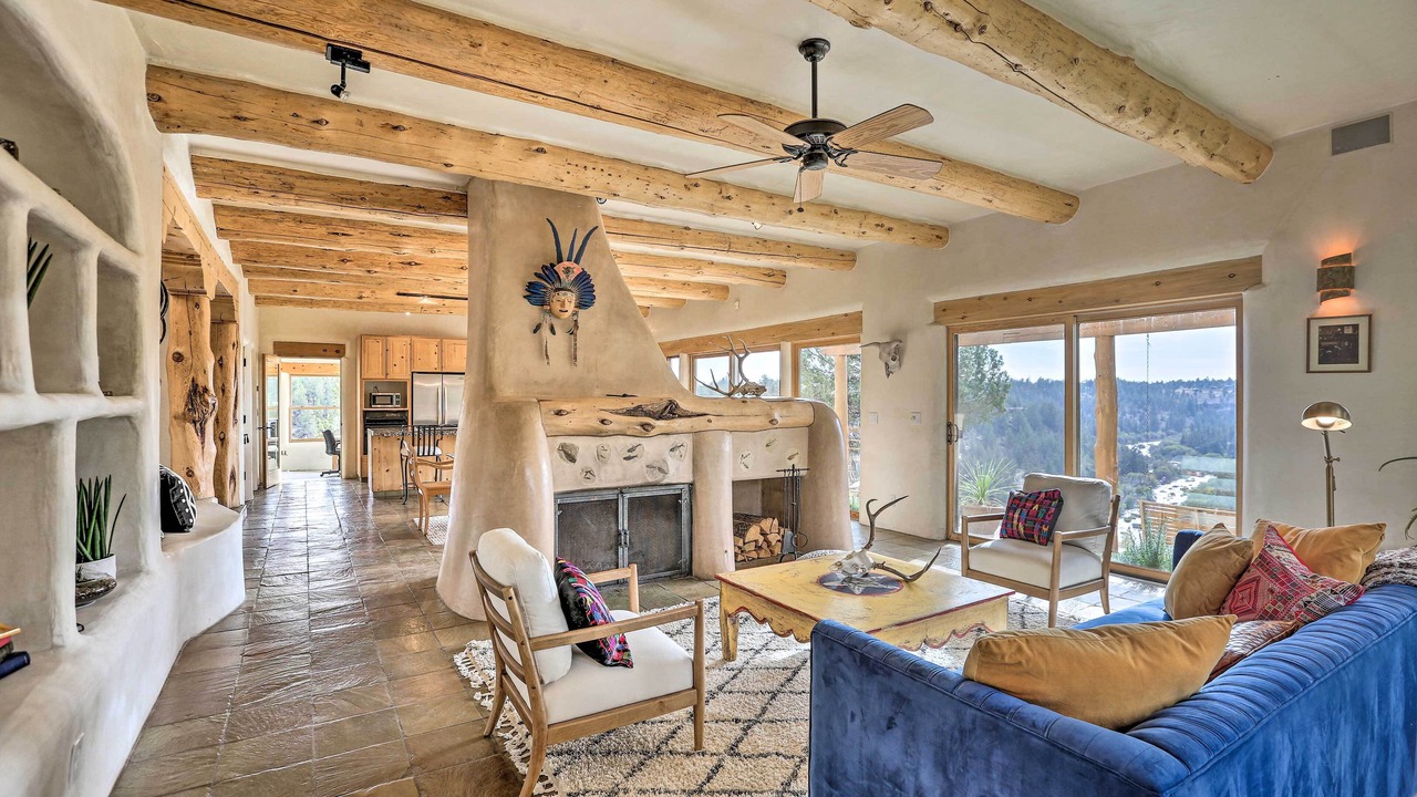 Photo of Livingroom in Redmond