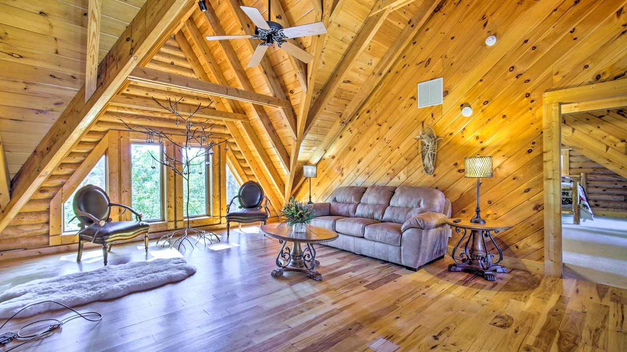 Photo of Livingroom in Calhoun