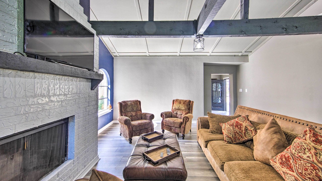 Photo of Livingroom in Tool