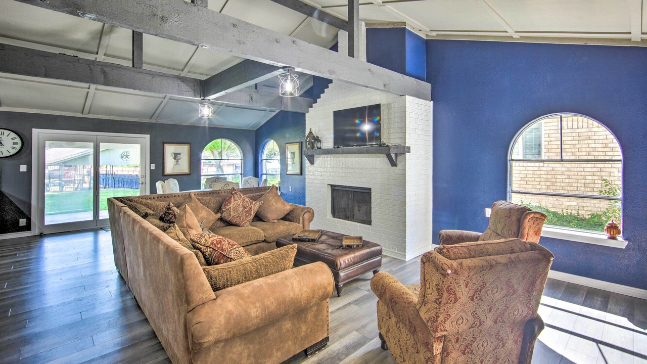 Photo of Bedroom in Tool