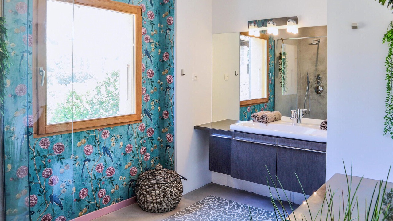 Photo of Bathroom in Saint-Etienne-de-Boulogne