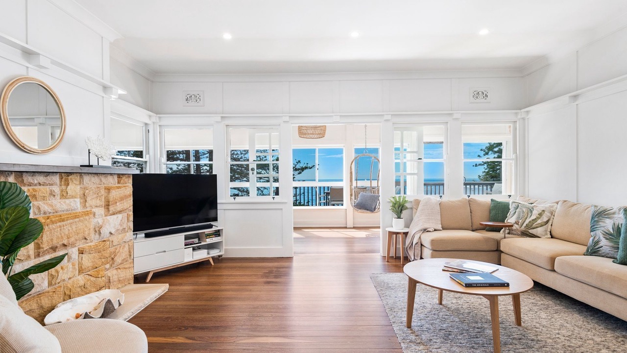 Photo of Livingroom in Newport