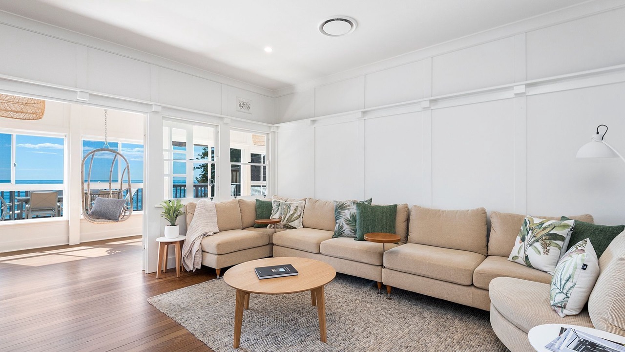 Photo of Livingroom in Newport