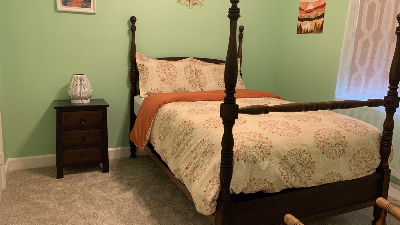 Photo of Bedroom in Baytown
