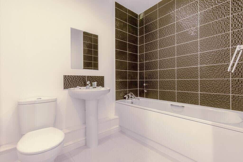 Photo of Bathroom in Langley Marish