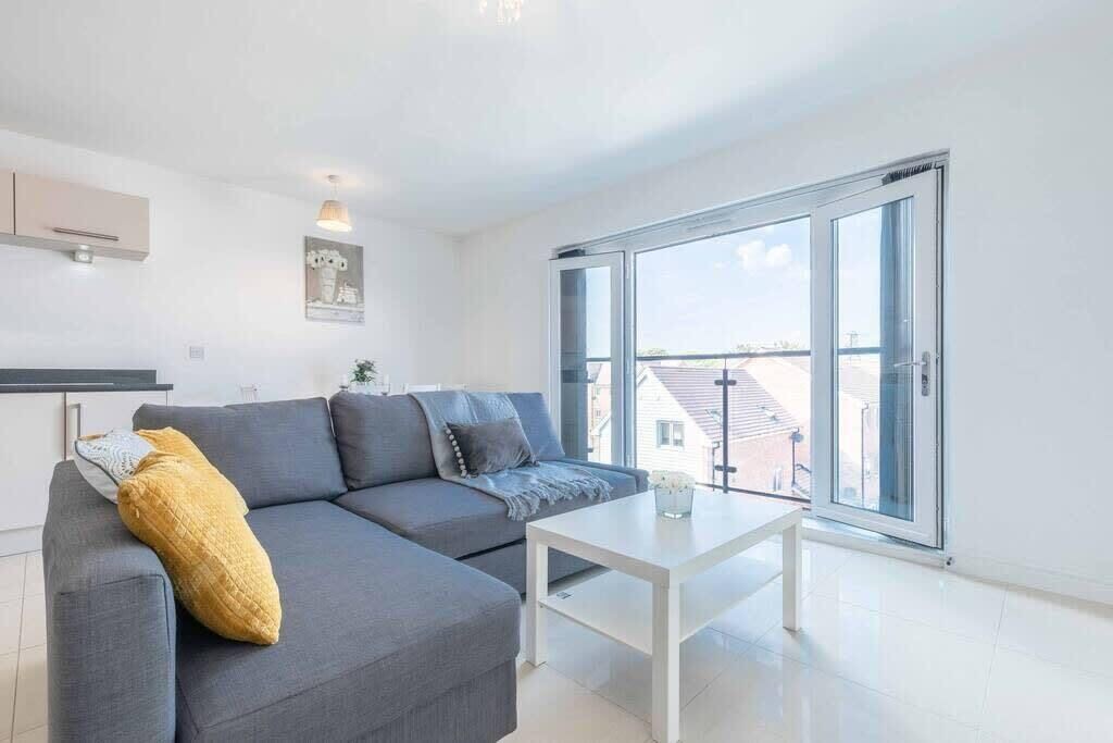 Photo of Livingroom in Langley Marish