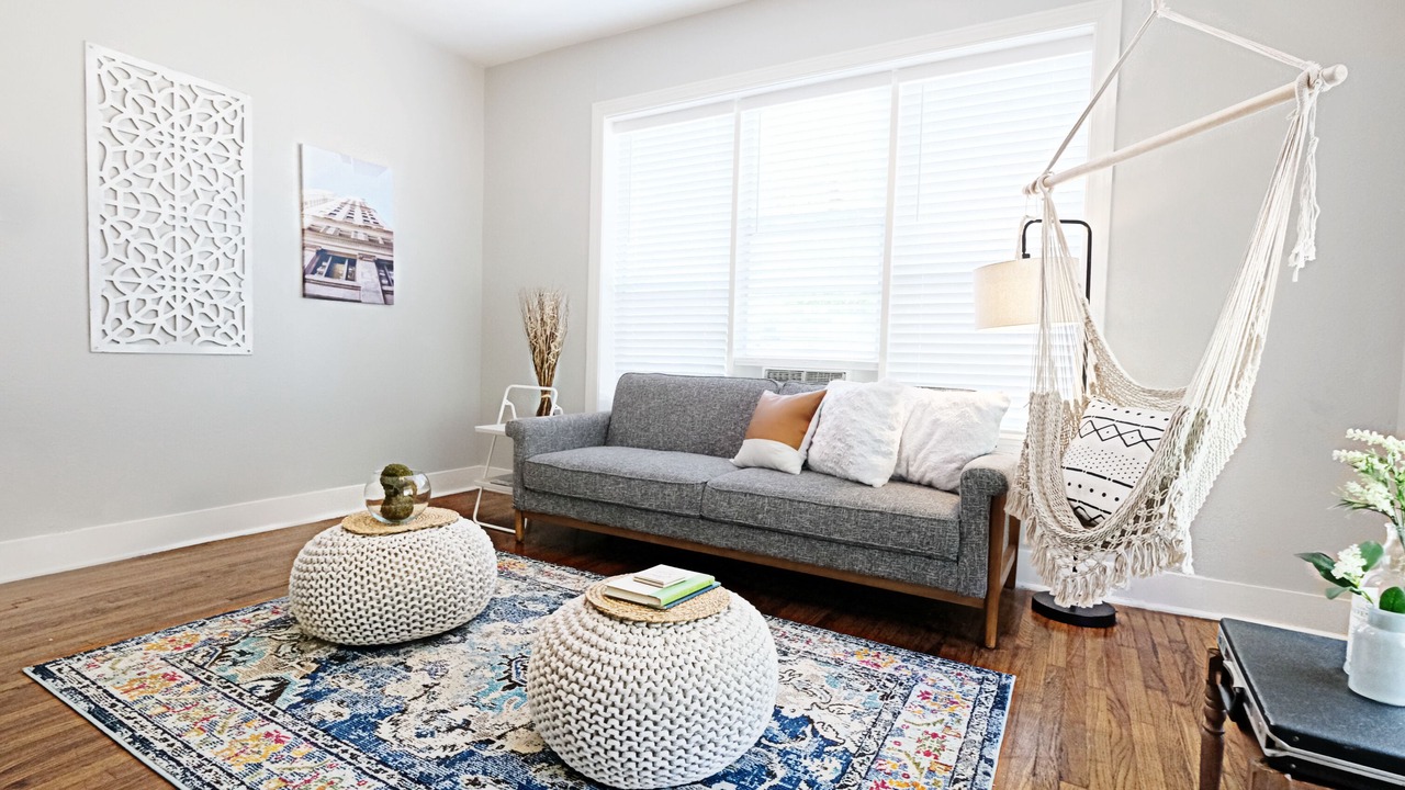 Photo of Livingroom in Lower Greenville
