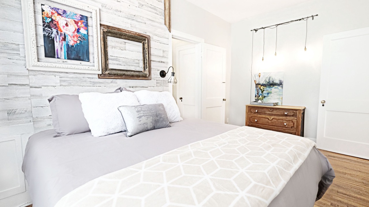 Photo of Bedroom in Lower Greenville