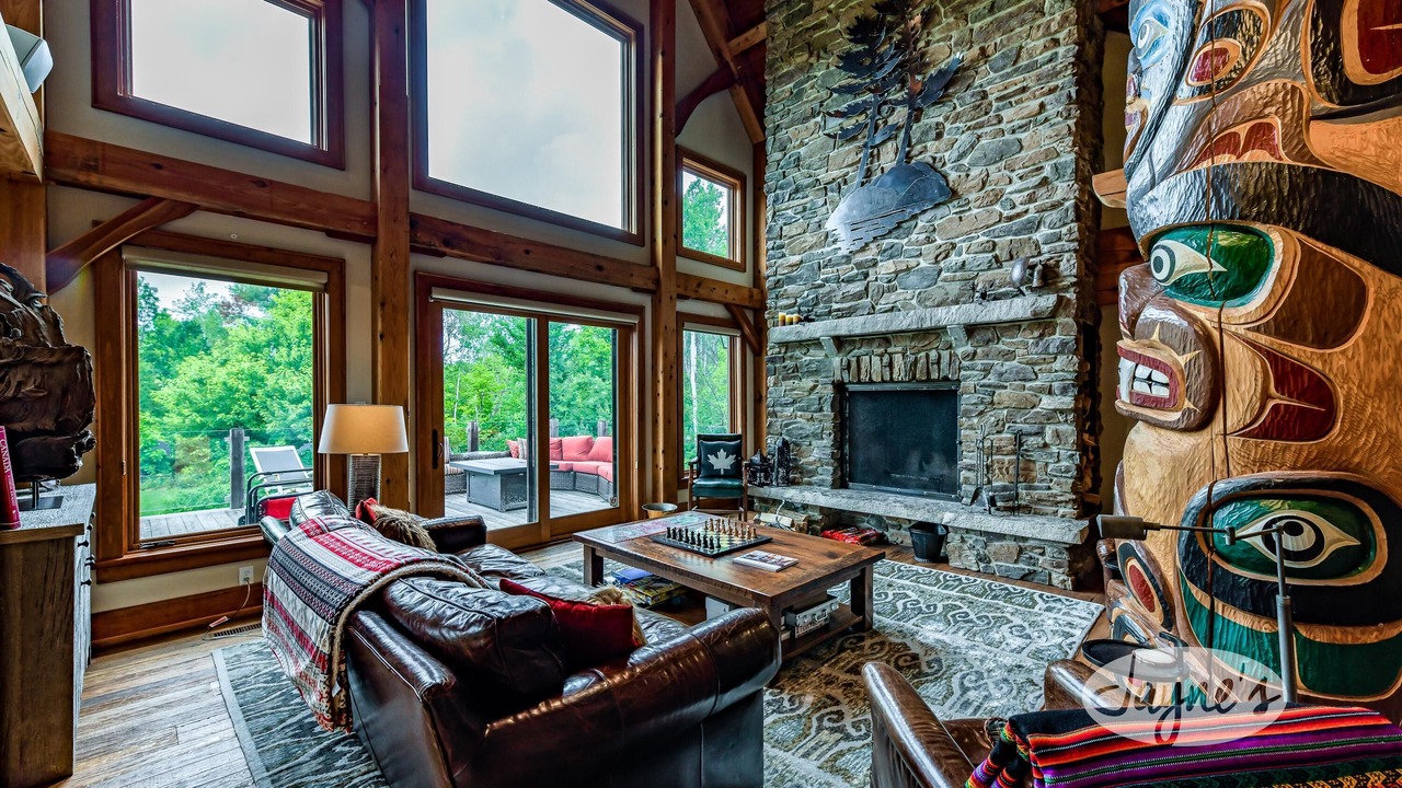 Photo of Livingroom in Glen Huron