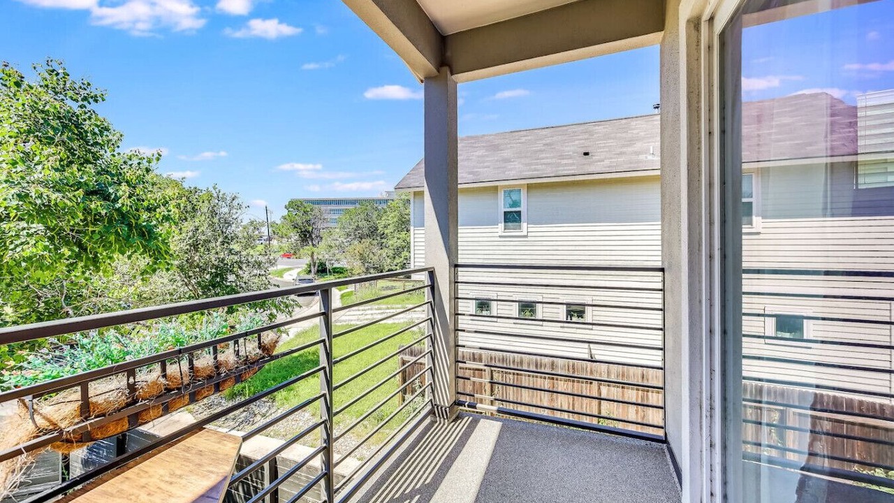 Photo of Outdoor in Rosewood