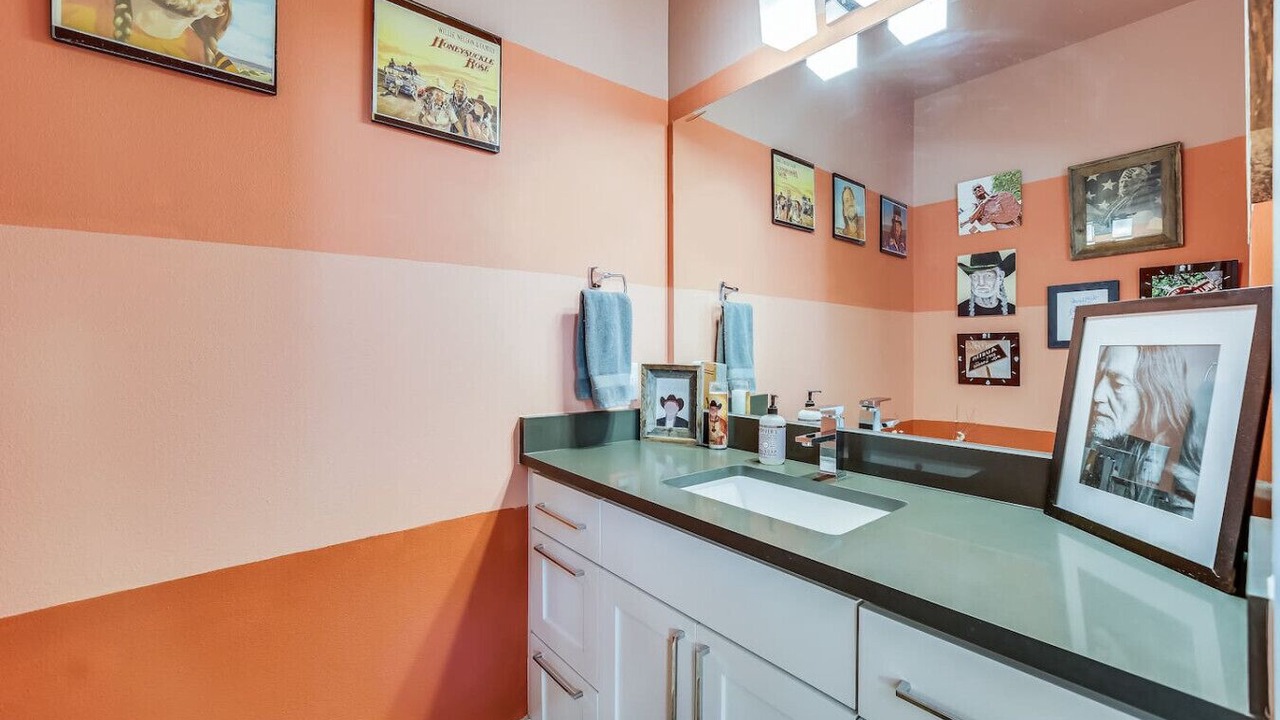 Photo of Bathroom in Rosewood