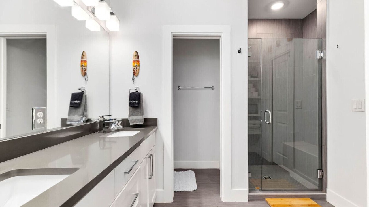 Photo of Bathroom in Rosewood
