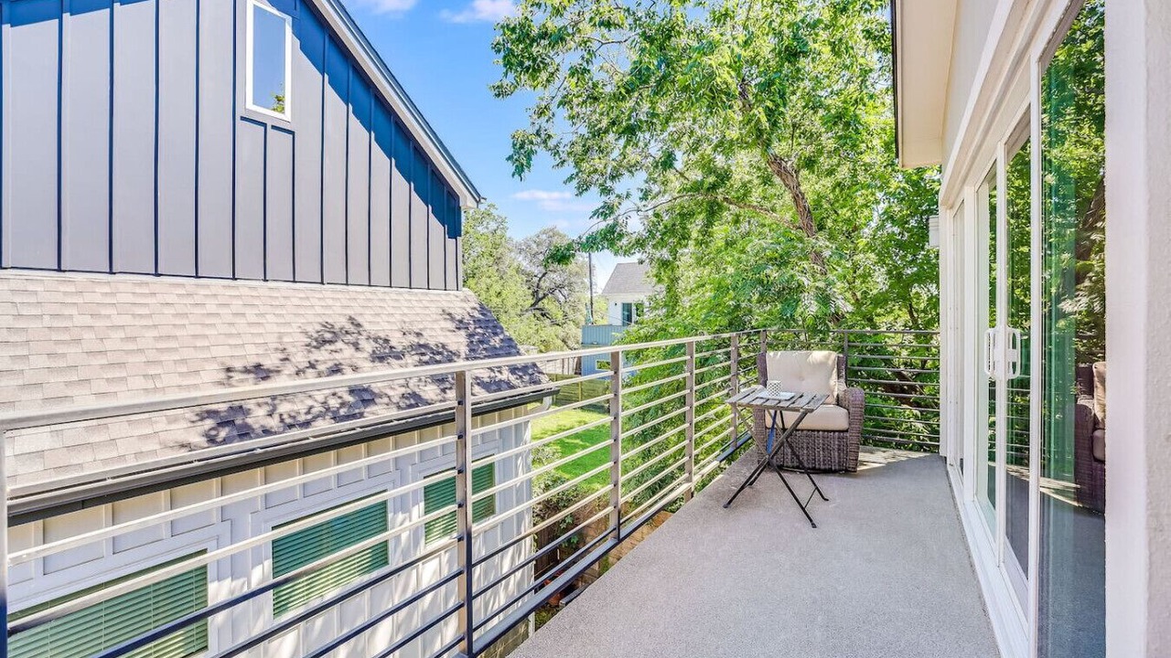 Photo of Outdoor in Rosewood