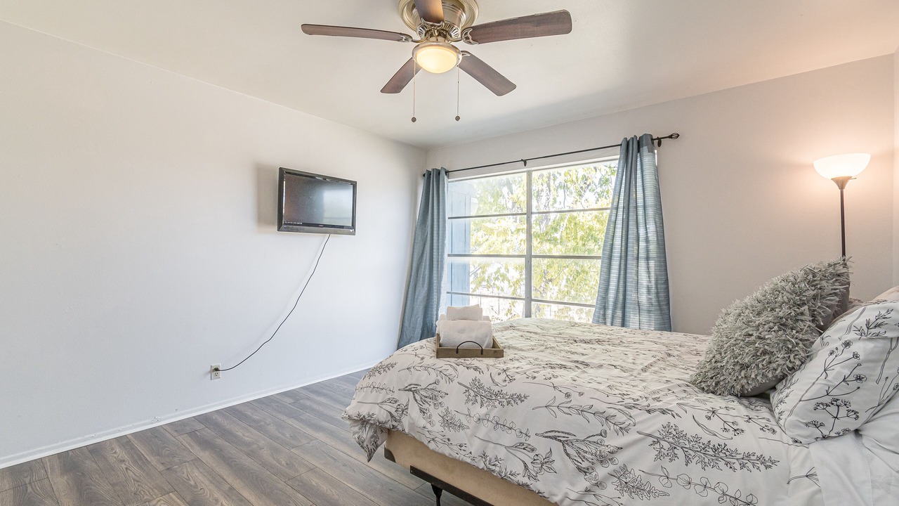 Photo of Bedroom in Mahncke Park