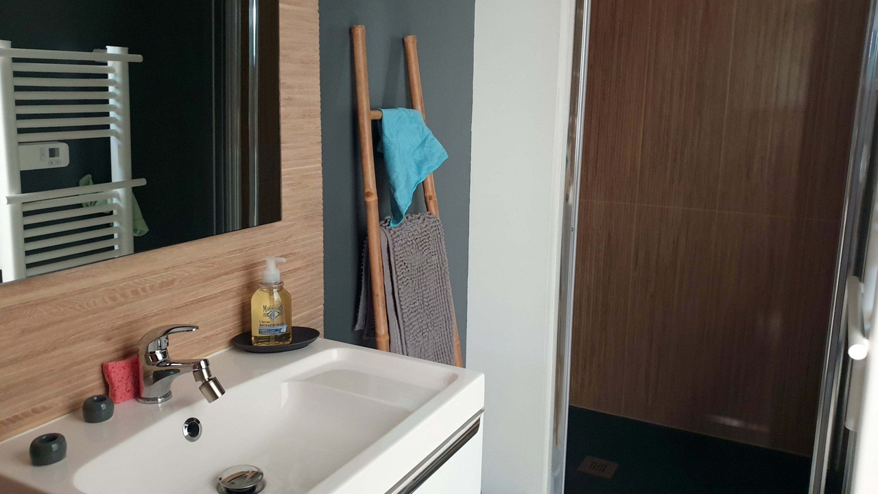 Photo of Bathroom in Flagnac