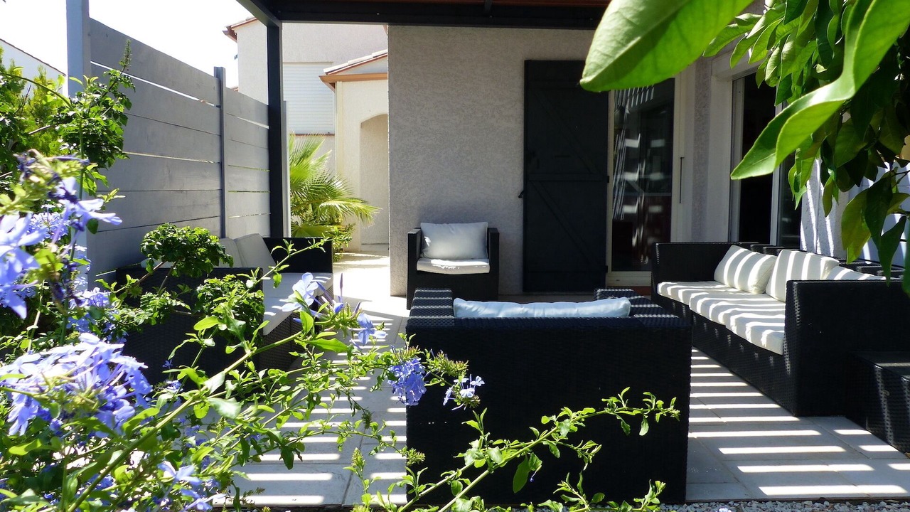 Photo of Patio Balcony in Palau-del-Vidre