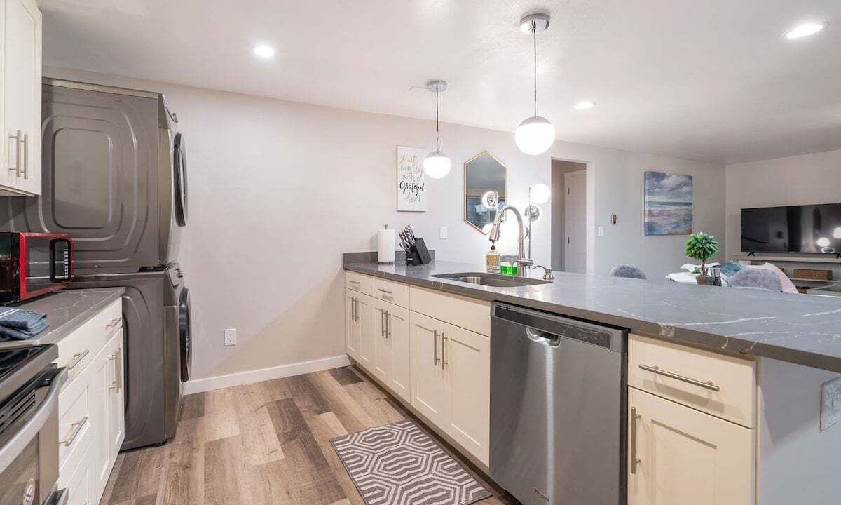 Photo of Kitchen in North Queen Anne