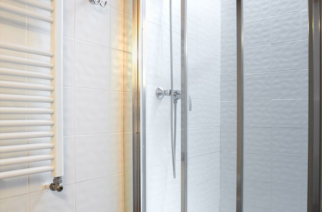 Photo of Bathroom in Pins