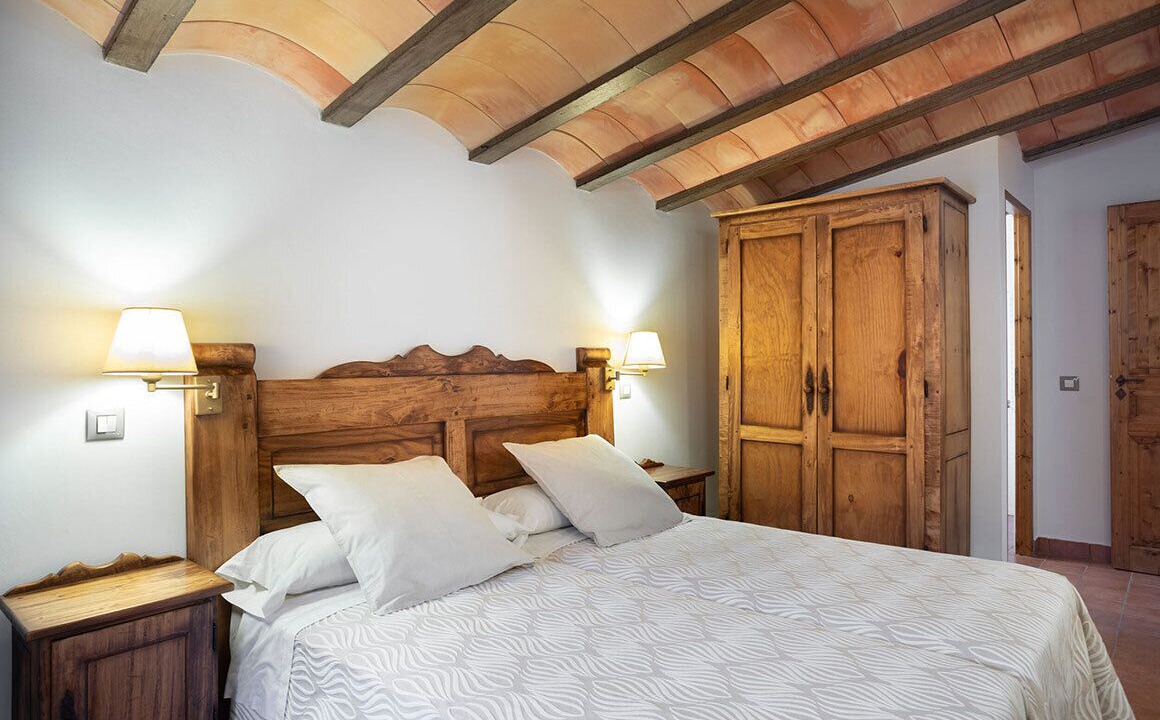 Photo of Bedroom in Pins