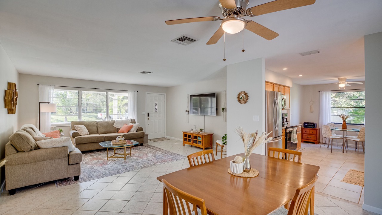 Photo of Livingroom in Sebastian Highlands