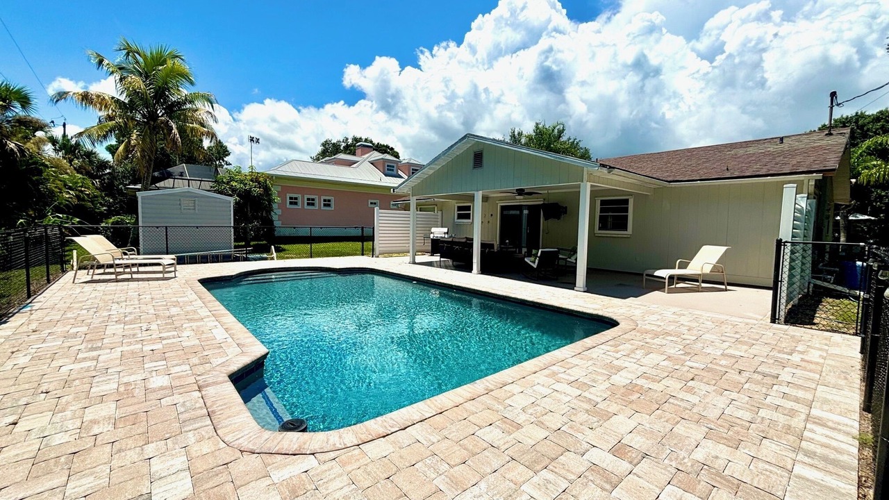 Photo of Outdoor in Sebastian Highlands