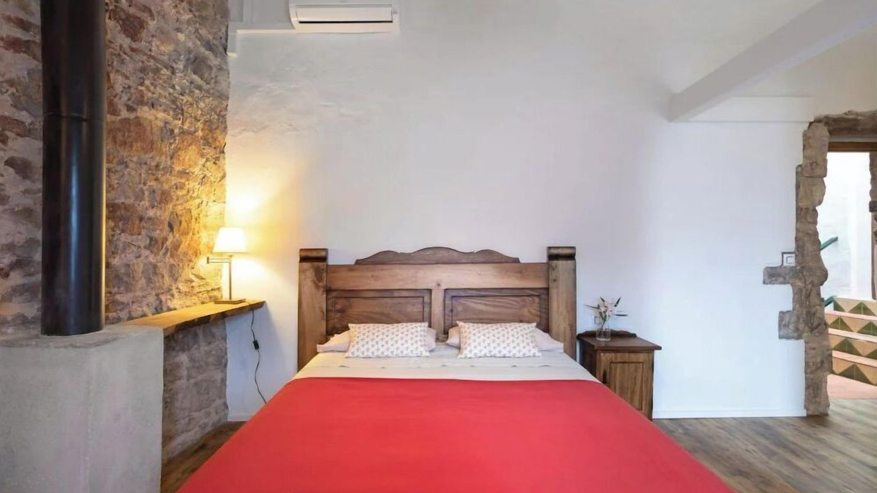 Photo of Bedroom in Pins