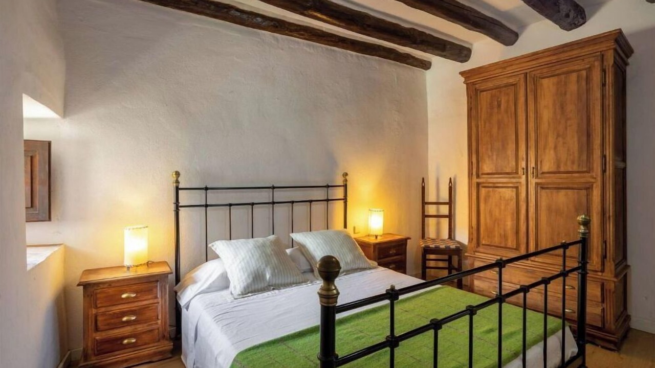 Photo of Bedroom in Pins