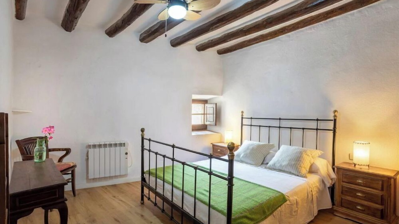 Photo of Bedroom in Pins