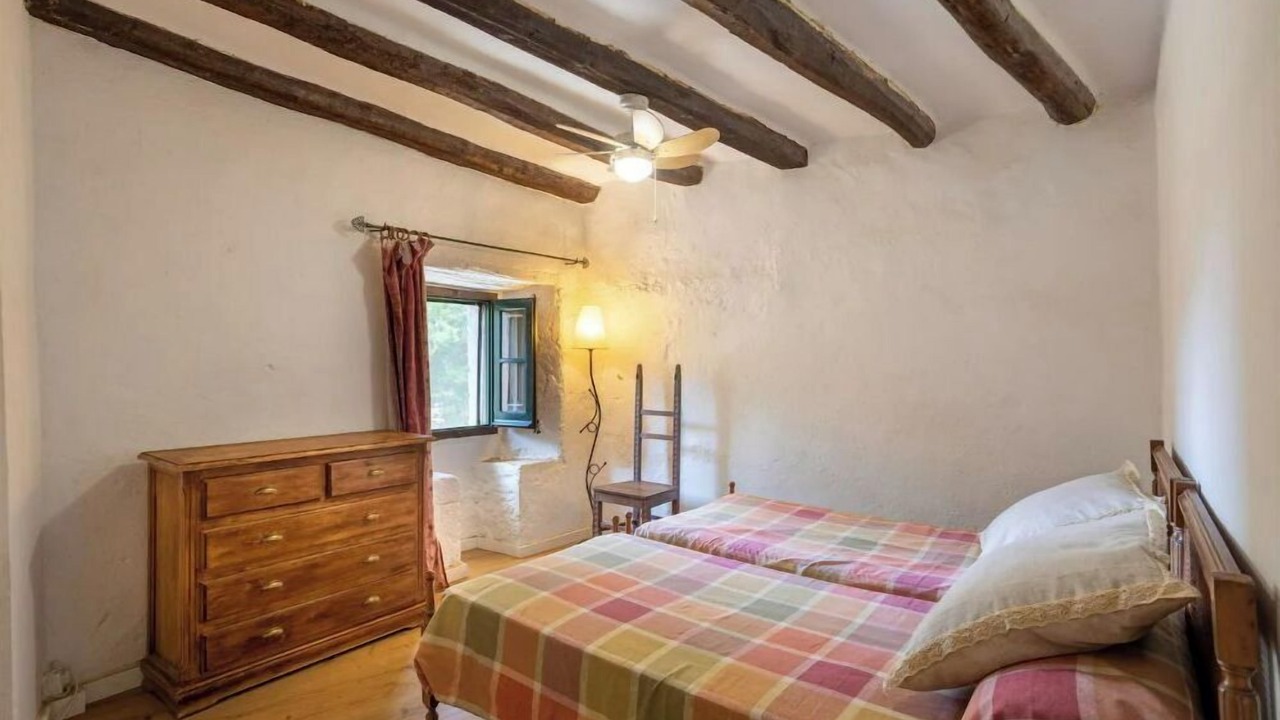 Photo of Bedroom in Pins