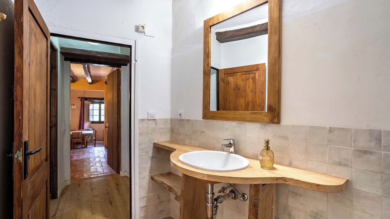 Photo of Bathroom in Pins