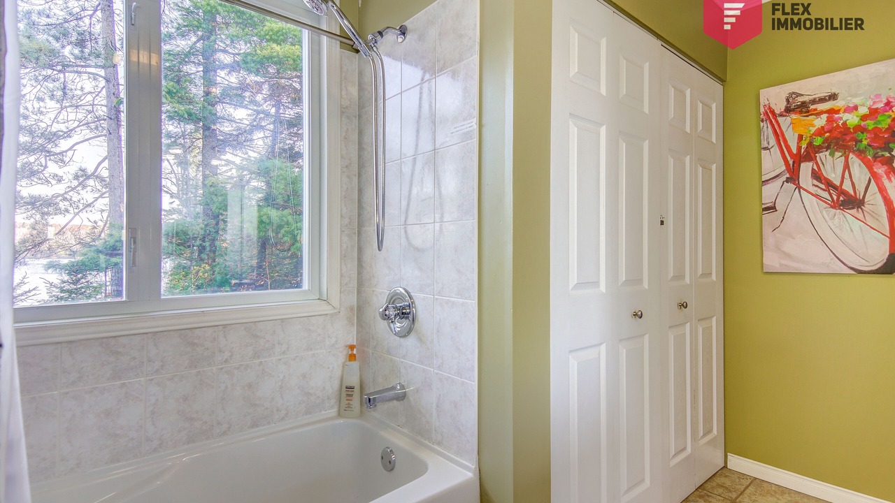Photo of Bathroom in Saint-Denis-de-Brompton