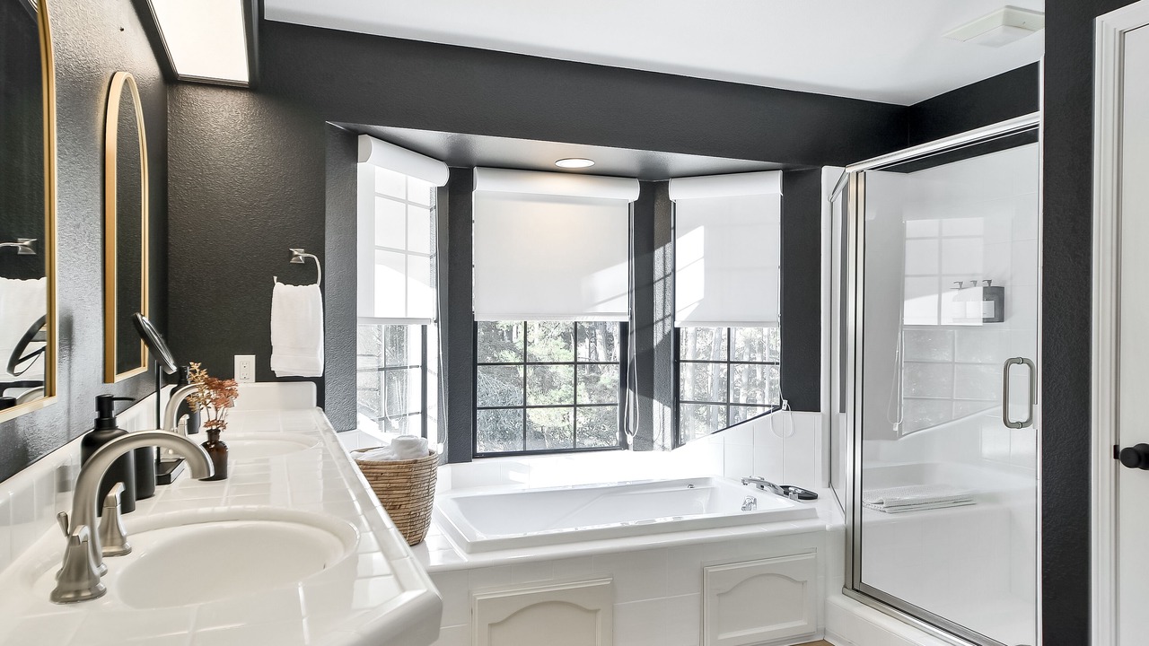 Photo of Bathroom in Freestone