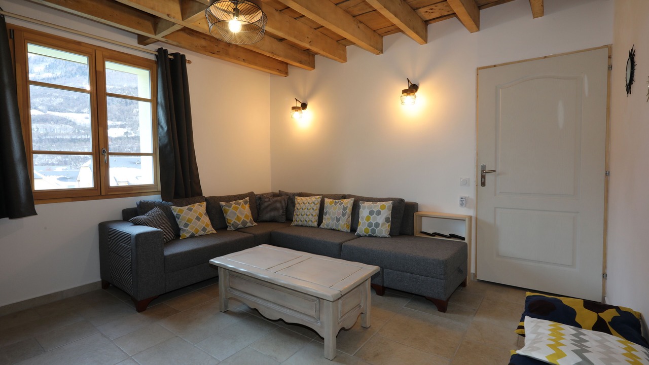 Photo of Livingroom in Esquieze-Sere
