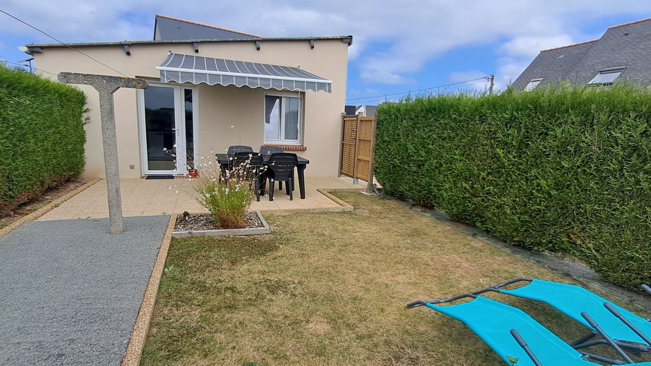 Photo of Patio Balcony in Saint-Coulomb