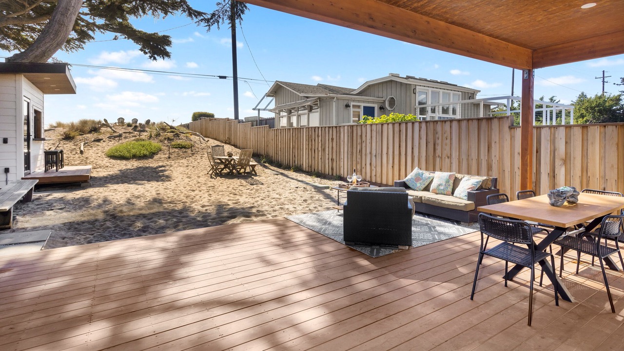 Photo of Patio Balcony in Stinson Beach