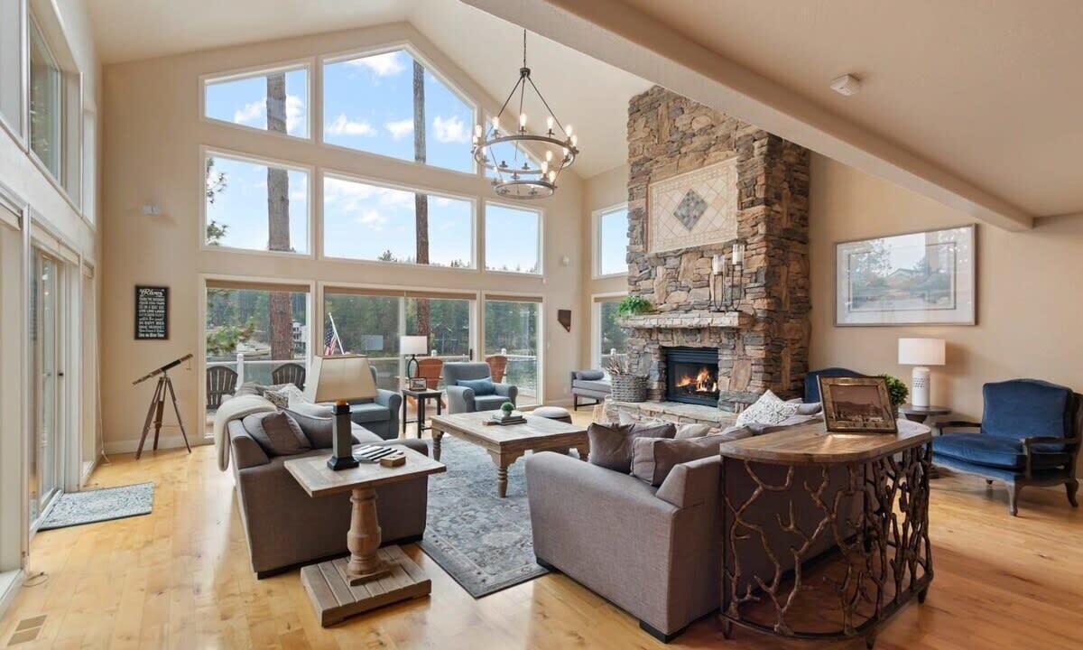 Photo of Livingroom in Post Falls