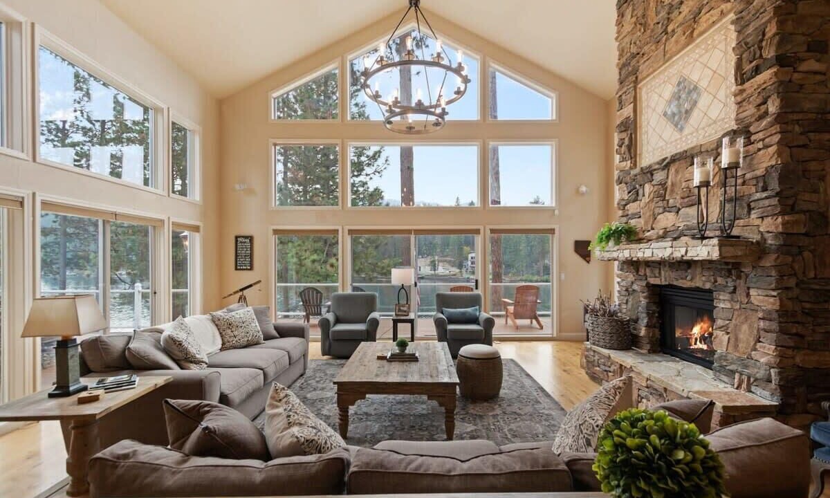 Photo of Livingroom in Post Falls